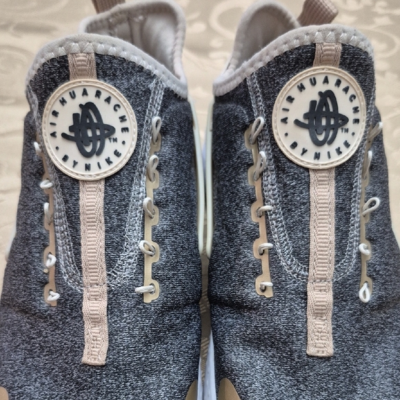 Air Huarche By Nike Women's Sneakers - Picture 3 of 9